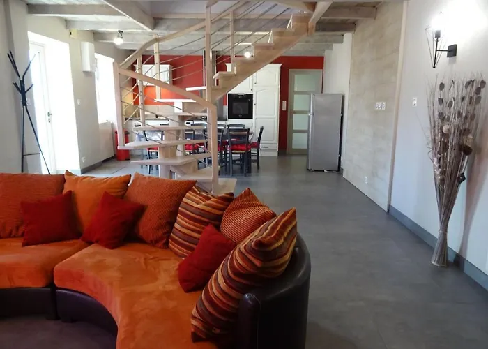 Les Paredous Dom wakacyjny Broquies